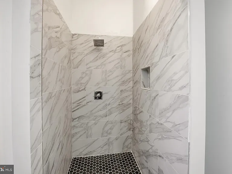 6012 Ridge Ave #5 — Photo 10