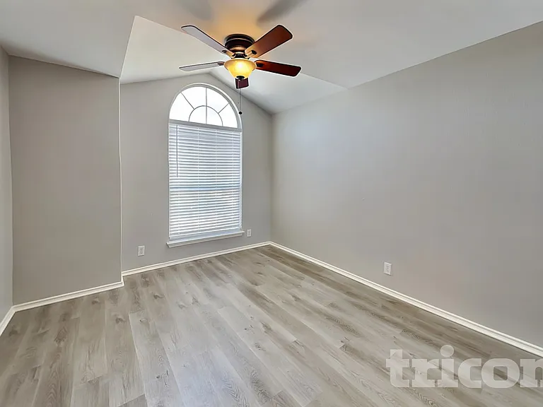9622 Discovery Dr — Photo 12