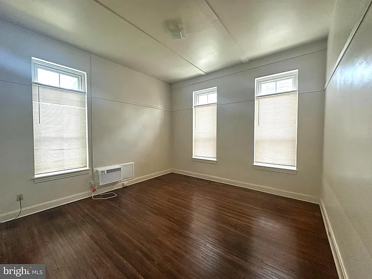 203 S Prospect St #2 — Photo 4