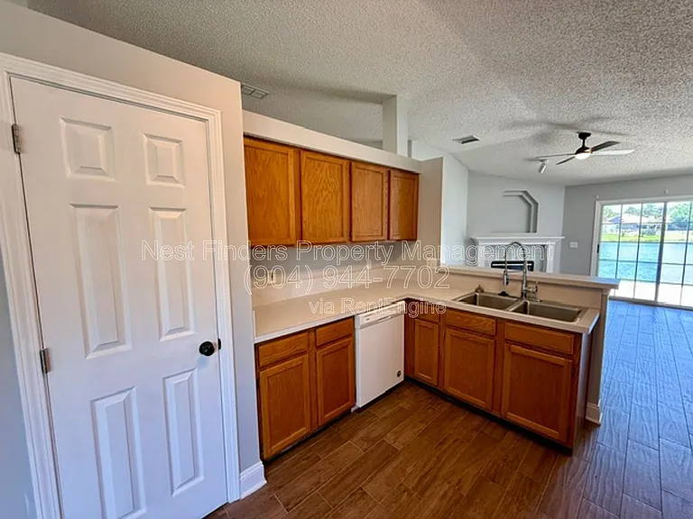 3139 Mountain Ash Rd — Photo 12
