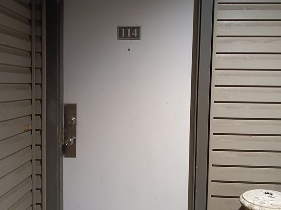 3rd image of 9707 Richmond Ave