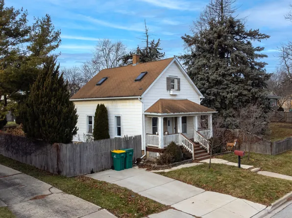 1119 Cora St, Joliet, IL 60435