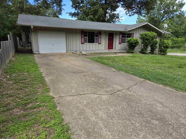 119 Pottawattamie Dr, Cherokee Village, AR 72529