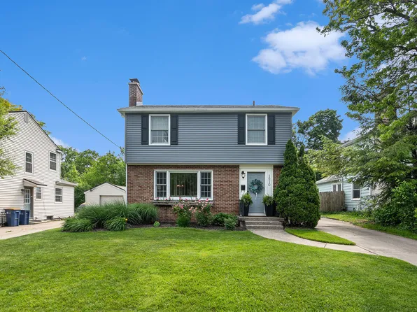 1910 Chamberlain Ave SE, Grand Rapids, MI 49506