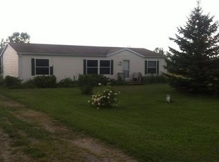 7652 Colby Rd, Bancroft, MI 48414