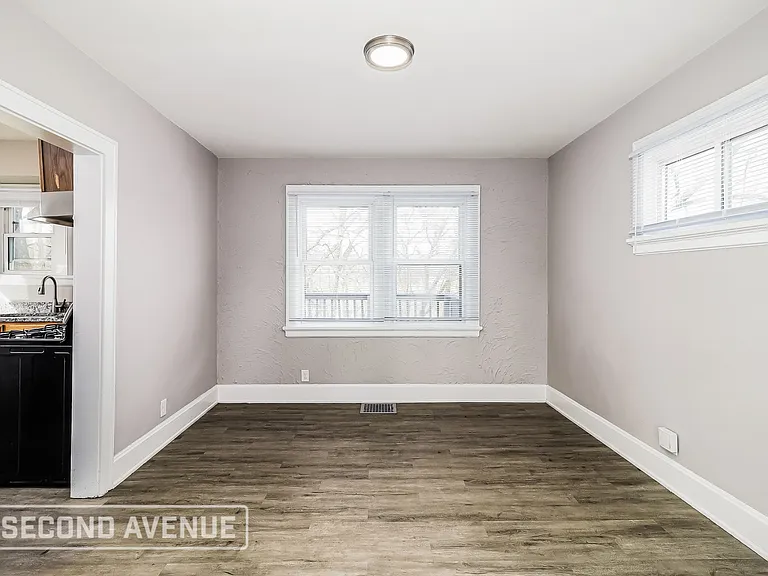 3157 Sunshine Ave — Photo 6