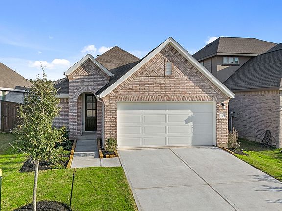 2nd image of 306 Violet Crown Ln