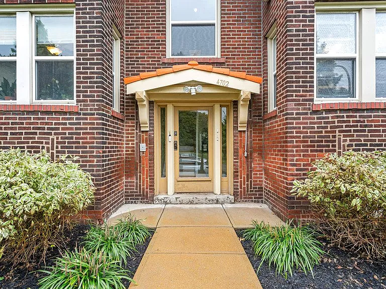 4702 Arsenal St #1E — Photo 2