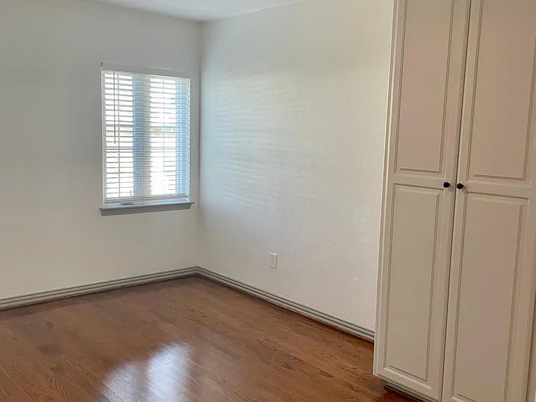4017 Prescott Ave — Photo 11
