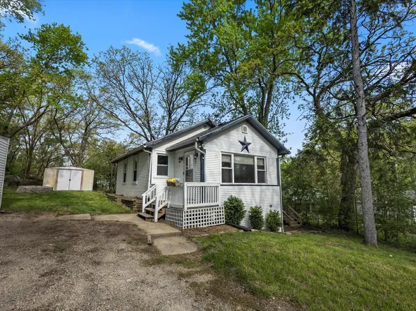 8056 335th AVENUE, Burlington, WI 53105