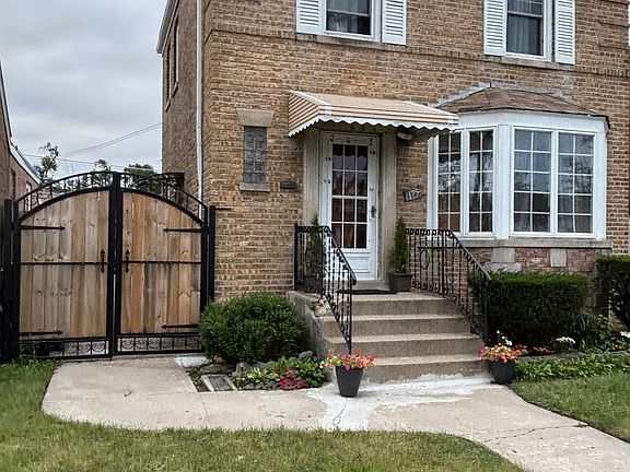 3rd image of 175 Martin Ln