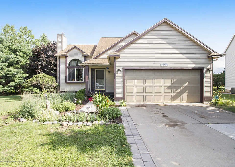 1st image of 784 Winding River Dr