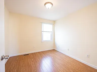 539A Admiral St #1 — Photo 9