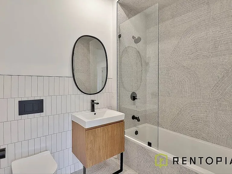 420 Tompkins Ave #3E — Photo 6