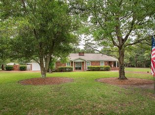 147 Longleaf Dr, Blackshear, GA 31516