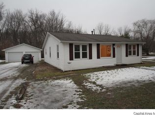 408 W Main St, Pleasant Plains, IL 62677