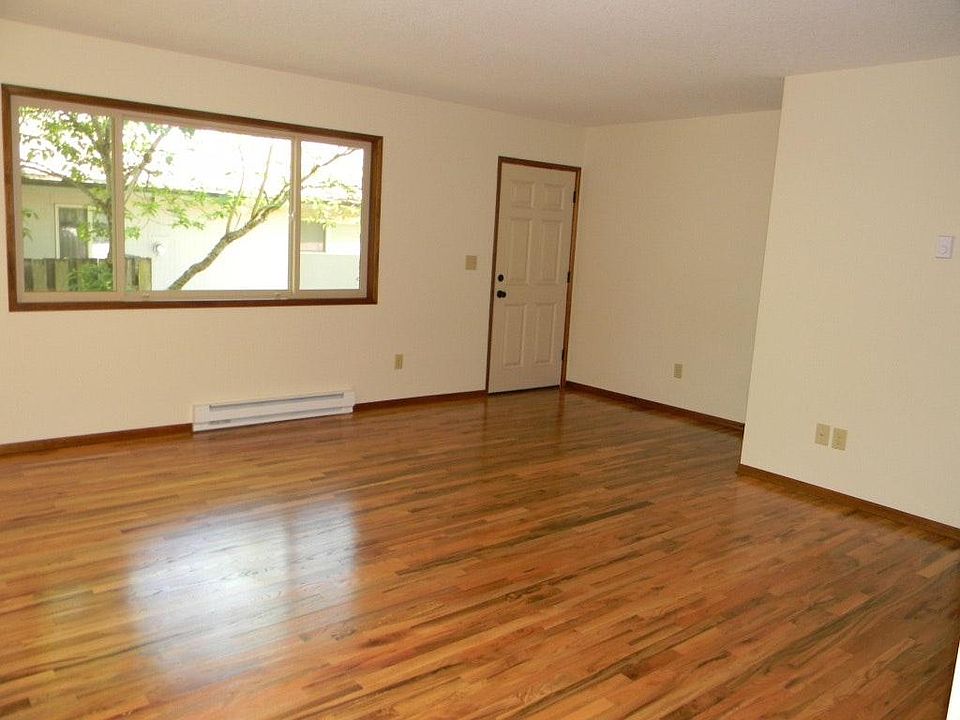 Living room 2