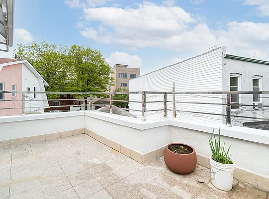 Sold by Compass | media 26