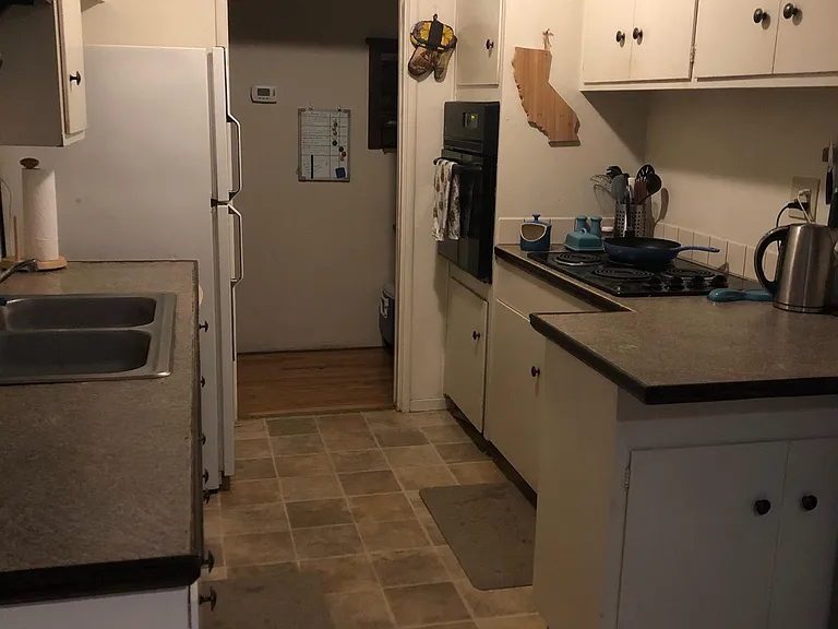 1114 Cypress Ln — Photo 3