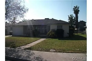 532 Elm Ave photo 1