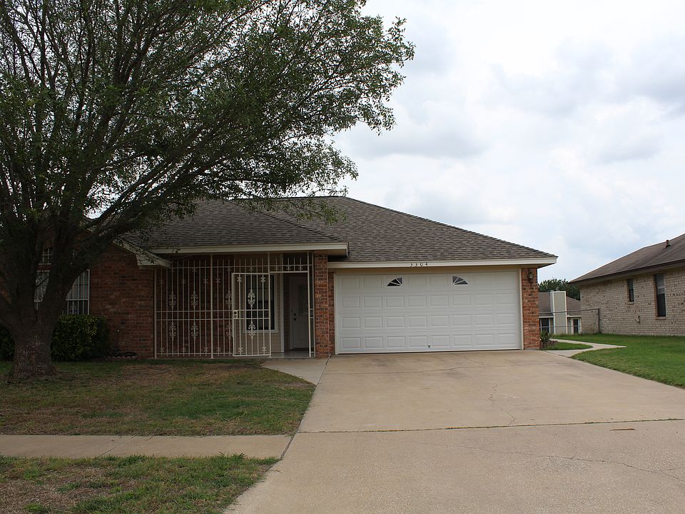 1st image of 3304 Christie Dr