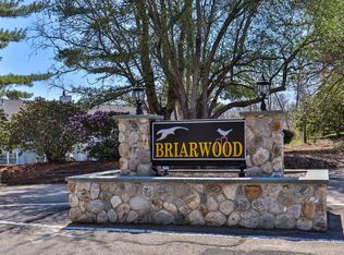 30 Pine Valley Dr #31, Falmouth, MA 02540