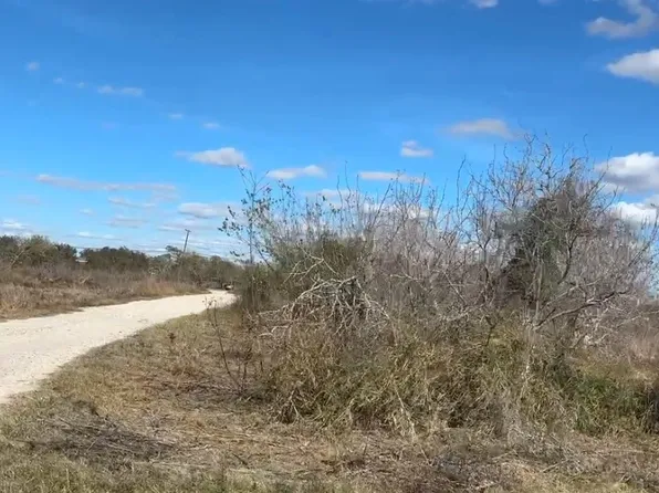 2623 Armstrong Rd, Aransas Pass, TX 78336