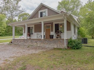 1030 Mulberry St, Burns, TN 37029