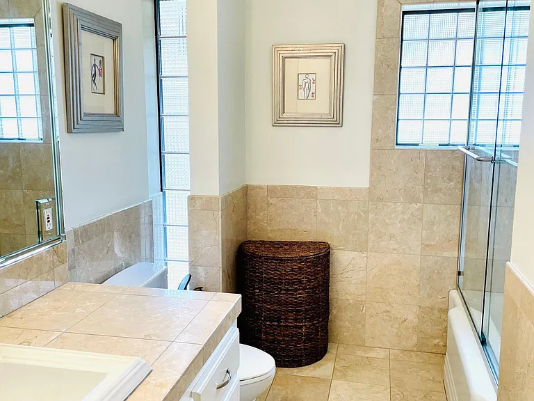 1656 N Broadview Dr — Photo 22