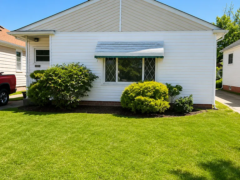 3415 Center Dr — Photo 1