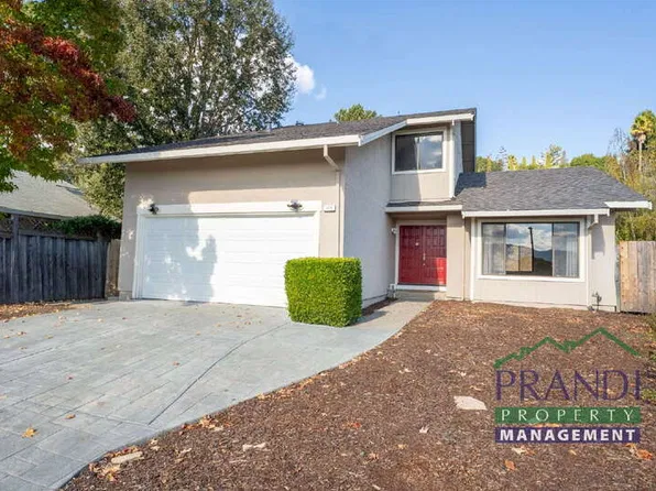 111 Bishop Ct, Novato, CA 94945