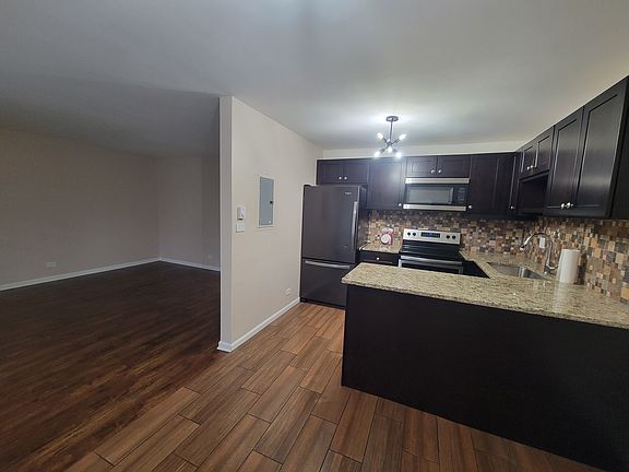 5th image of 2217 Arbor Cir APT 1