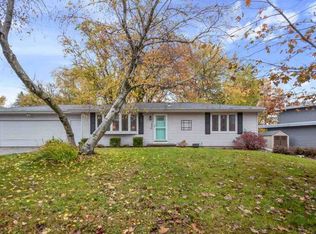 1440 Valley View Dr, Coralville, IA 52241