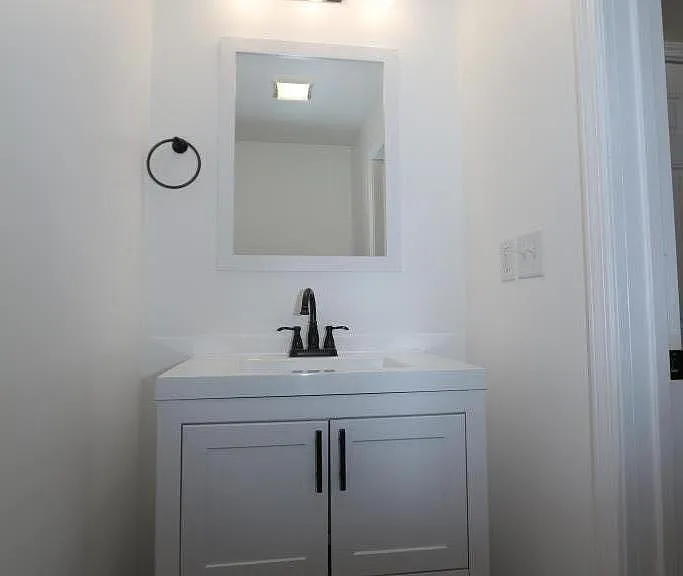 5465 Maryland St — Photo 22