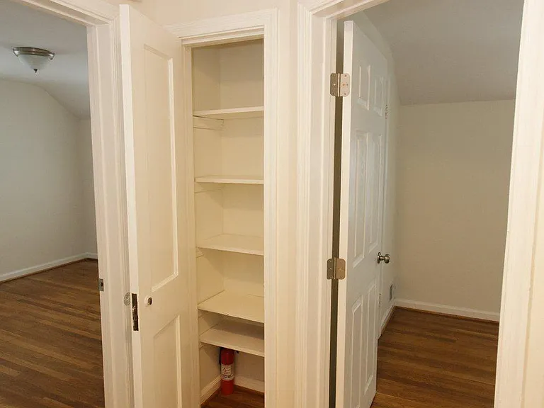 1419 N Longfellow St — Photo 8