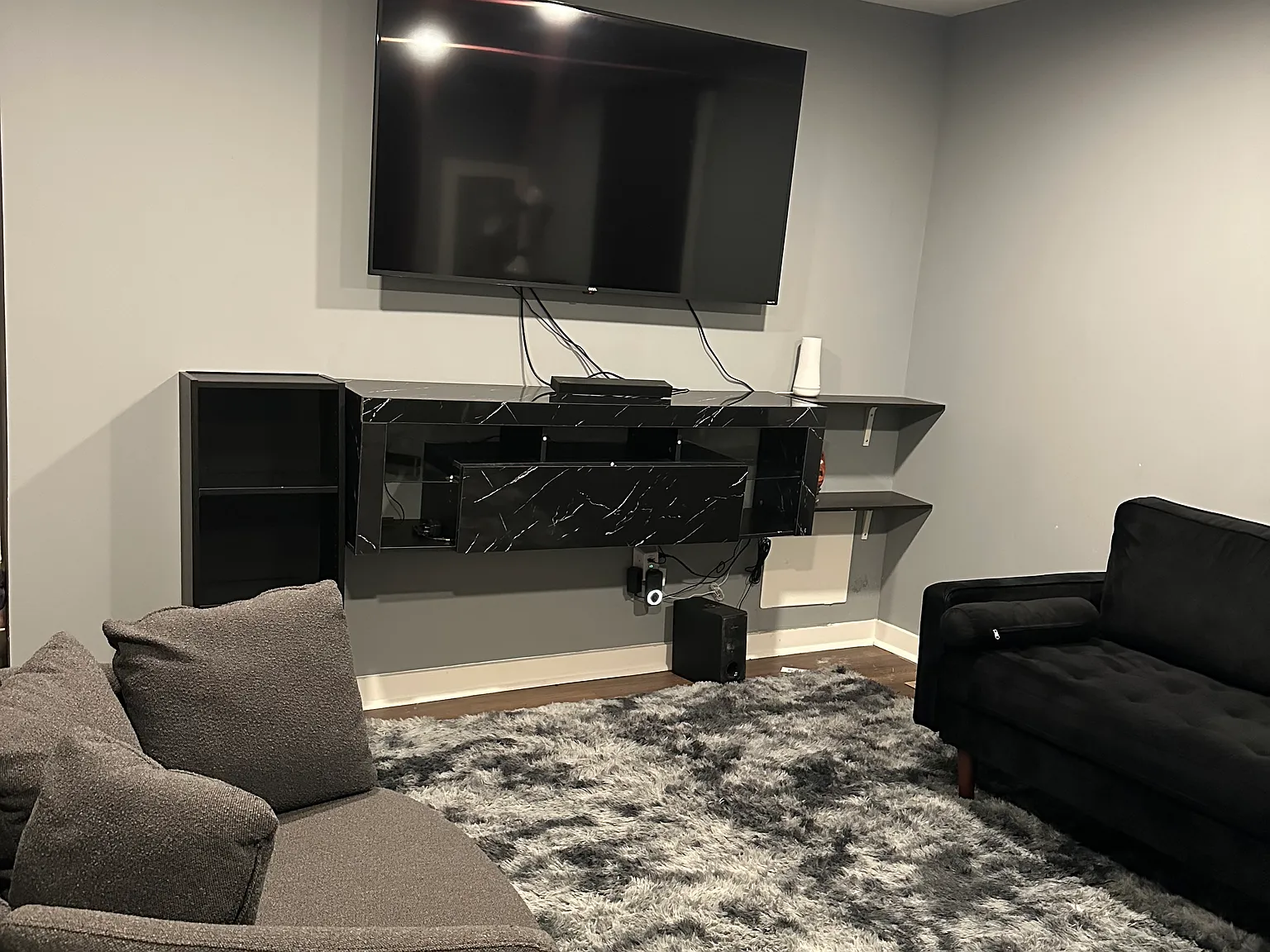 3 bed, 932 sqft, $4,000 — Photo 2