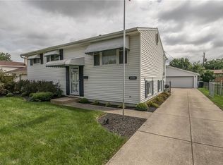 6081 Gilmere Dr, Brookpark, OH 44142