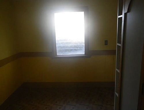 5th image of 820 33rd St W