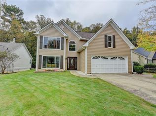 1910 Keswick Place Dr, Lawrenceville, GA 30043