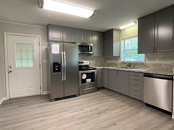 5th image of 6283 Gardenia Dr
