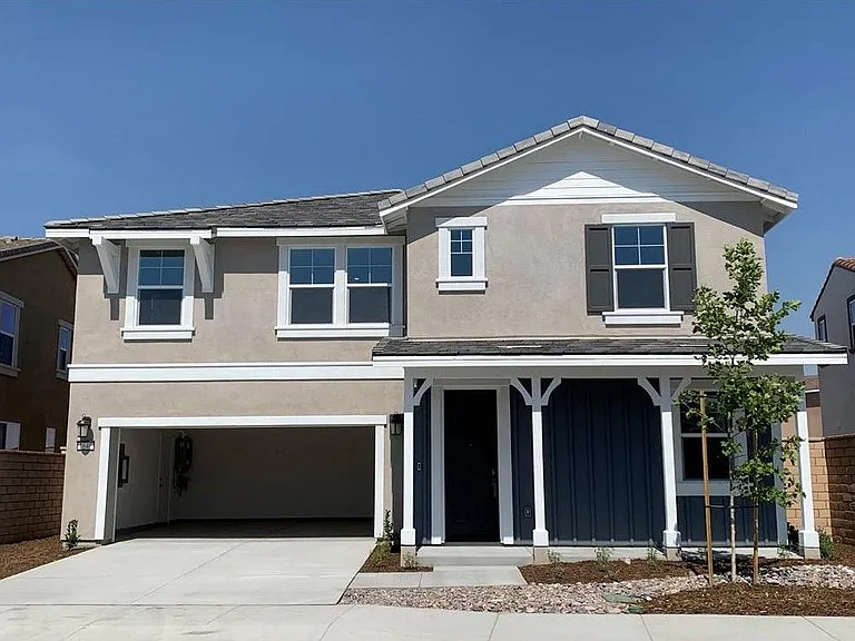 1646 Gold Medal Ln — Photo 1