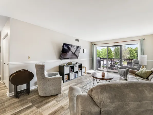 200 Sanders Ferry Rd APT 2210, Hendersonville, TN 37075