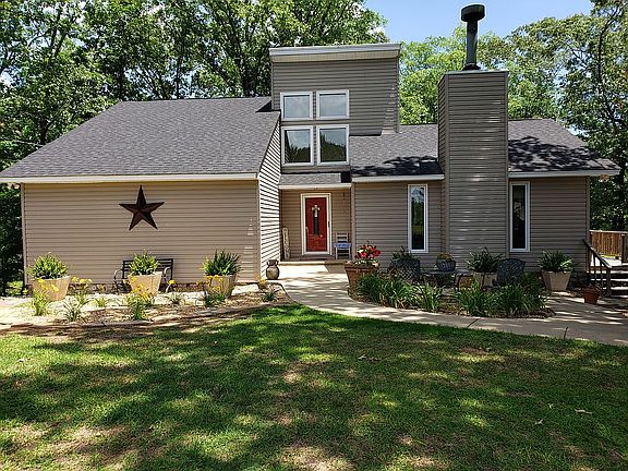 Detailed landscaping. 