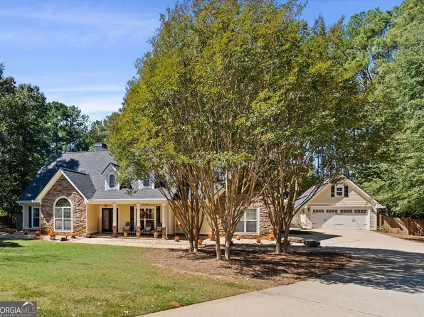 304 Pembroke Ct, McDonough, GA 30252