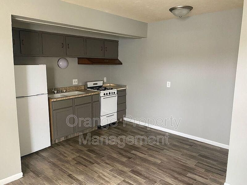 1st image of 4524 Lafayette Ave APT 10