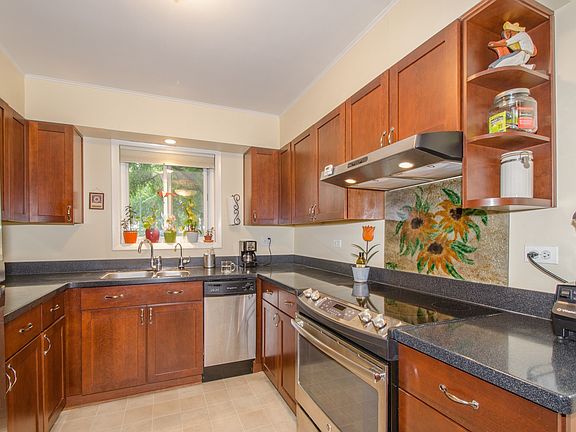 4th image of 2508 W Birchwood Ave APT A