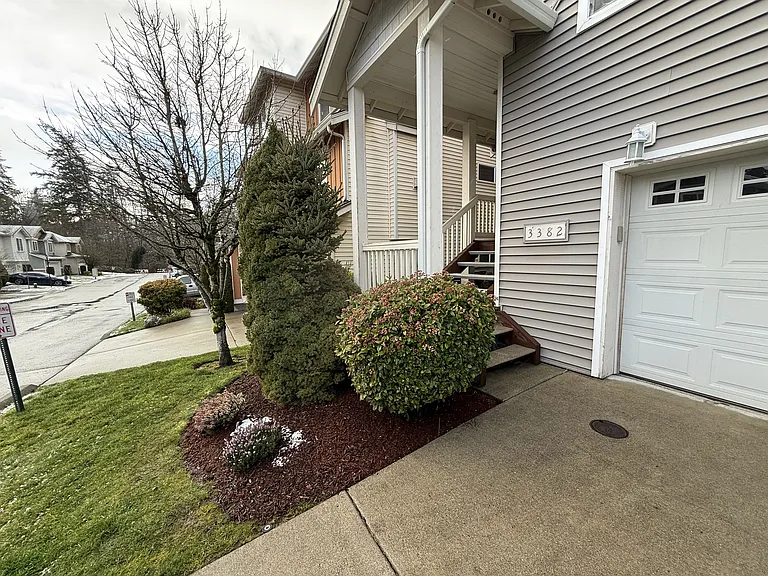 3382 S 283rd Ln — Photo 33