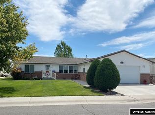 909 Tundra Dr, Riverton, WY 82501