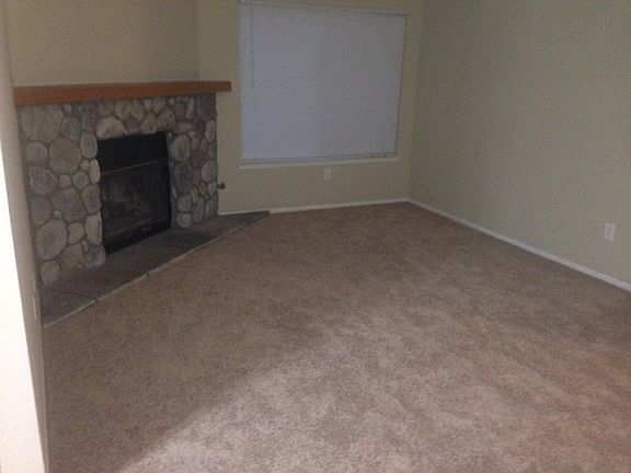 3rd image of 487 Buckingham Dr