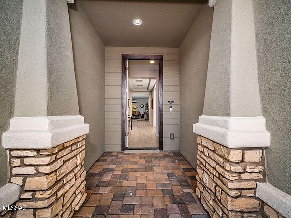 3rd image of 7644 W Laurel Ln